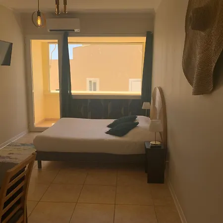 La Grande Conque מלון 4*